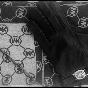 MICHAEL Kors Leather Gloves / Scarf Combo